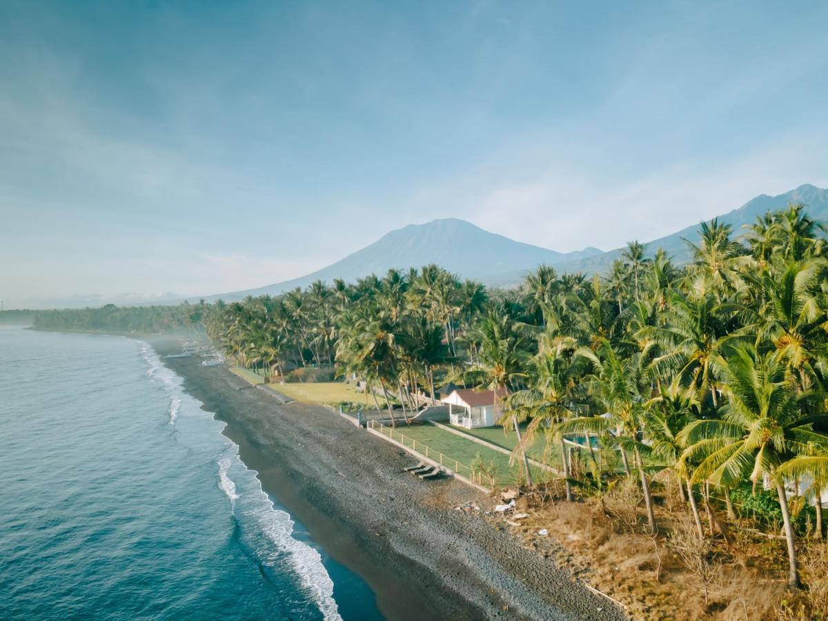 Senang Resort Tianyar Esterno foto