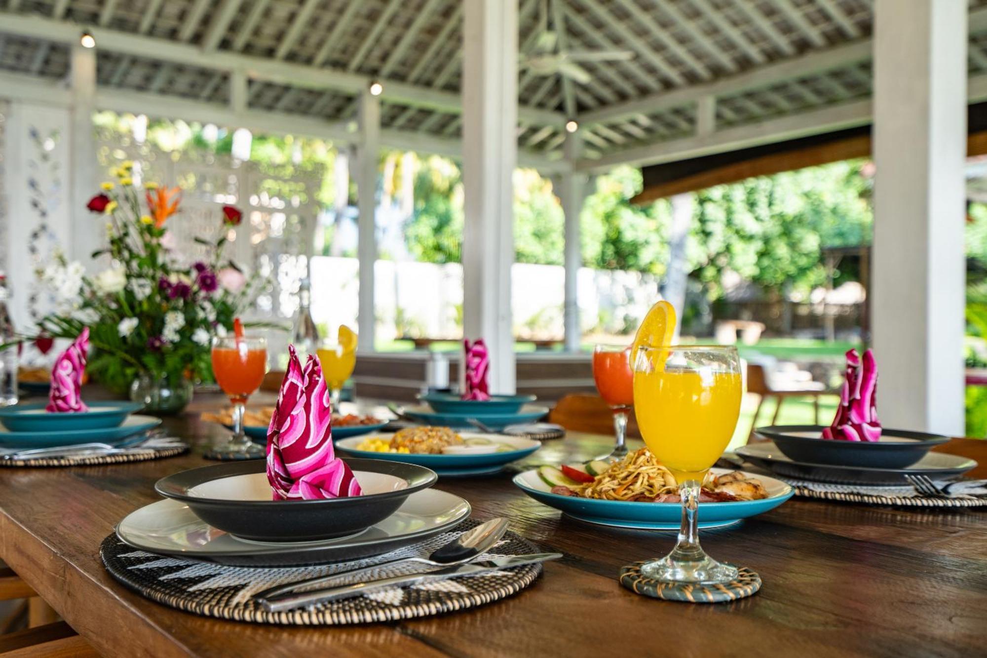 Senang Resort Tianyar Esterno foto