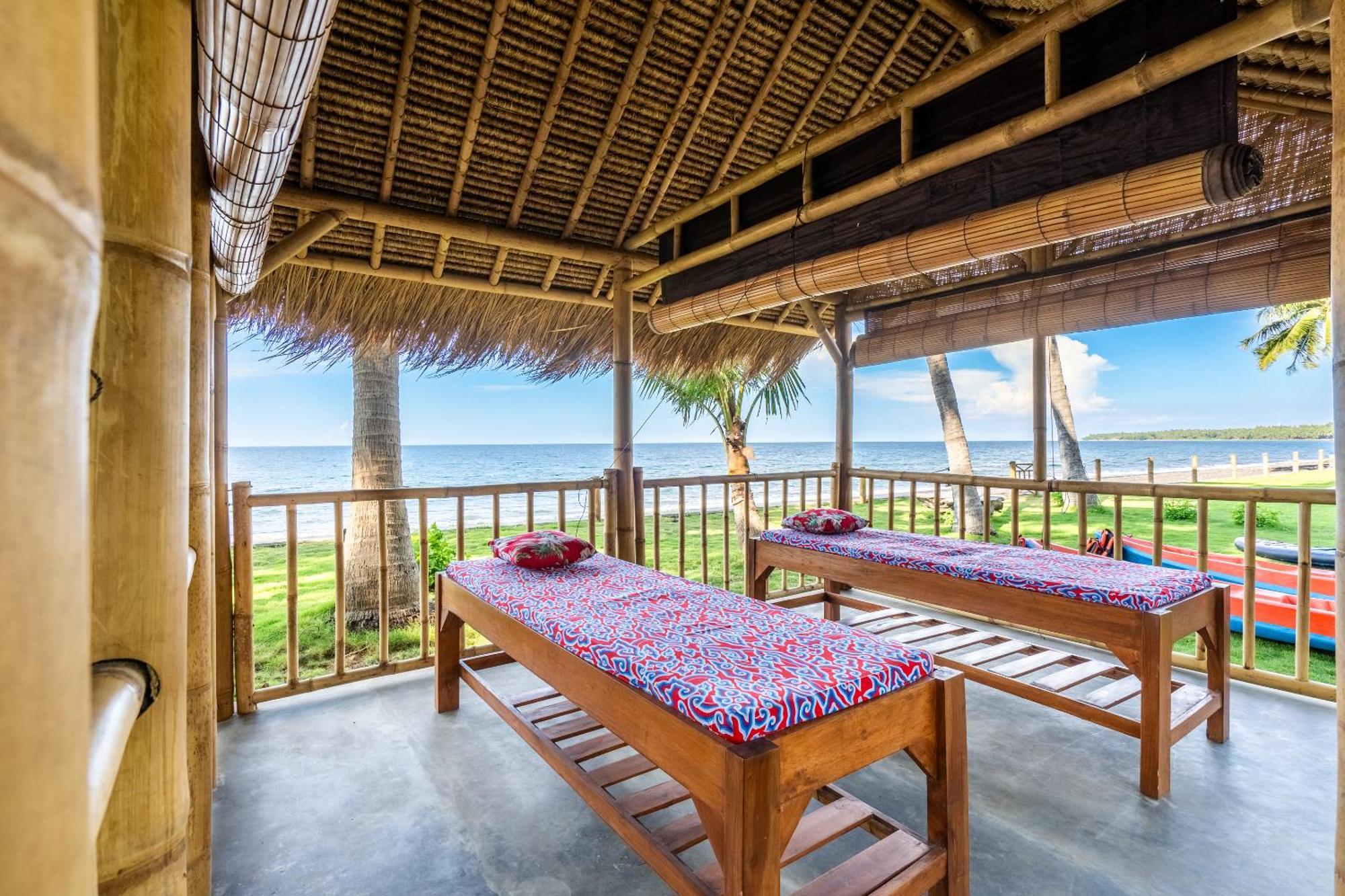 Senang Resort Tianyar Esterno foto