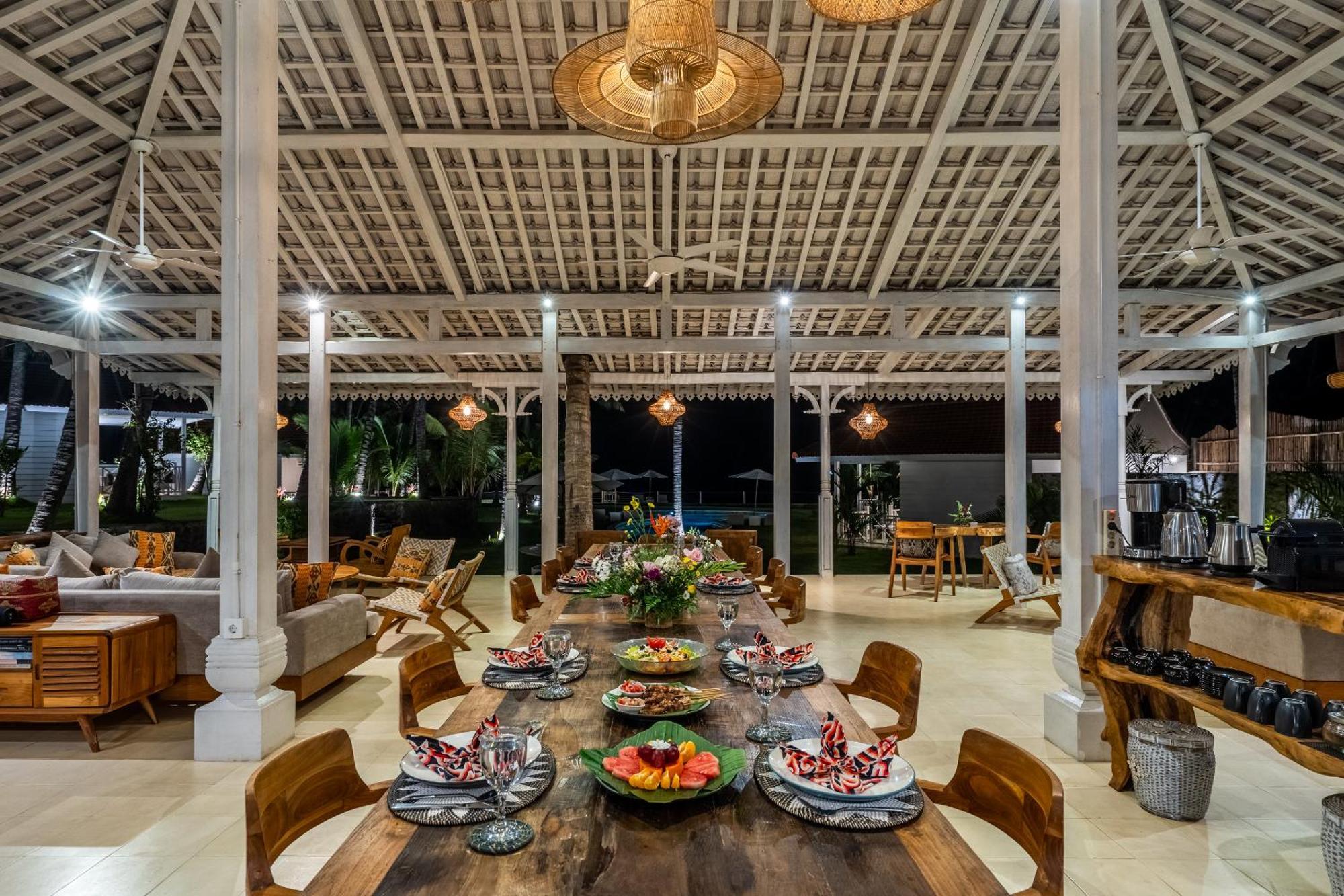 Senang Resort Tianyar Esterno foto