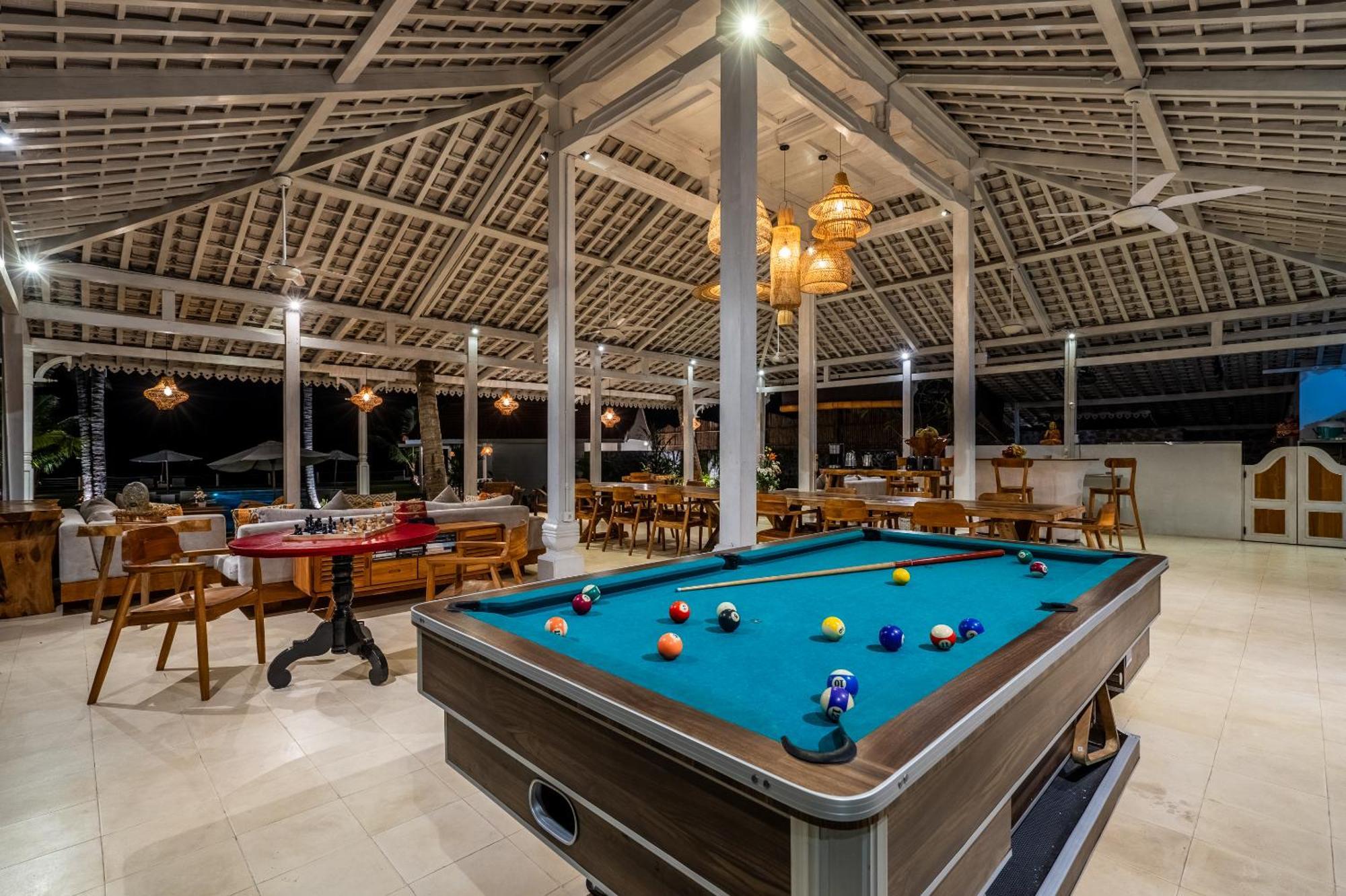 Senang Resort Tianyar Esterno foto