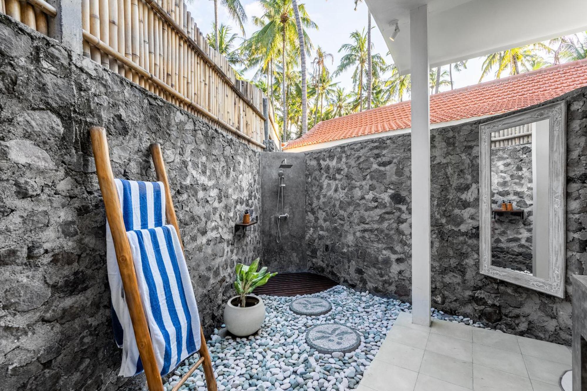 Senang Resort Tianyar Esterno foto