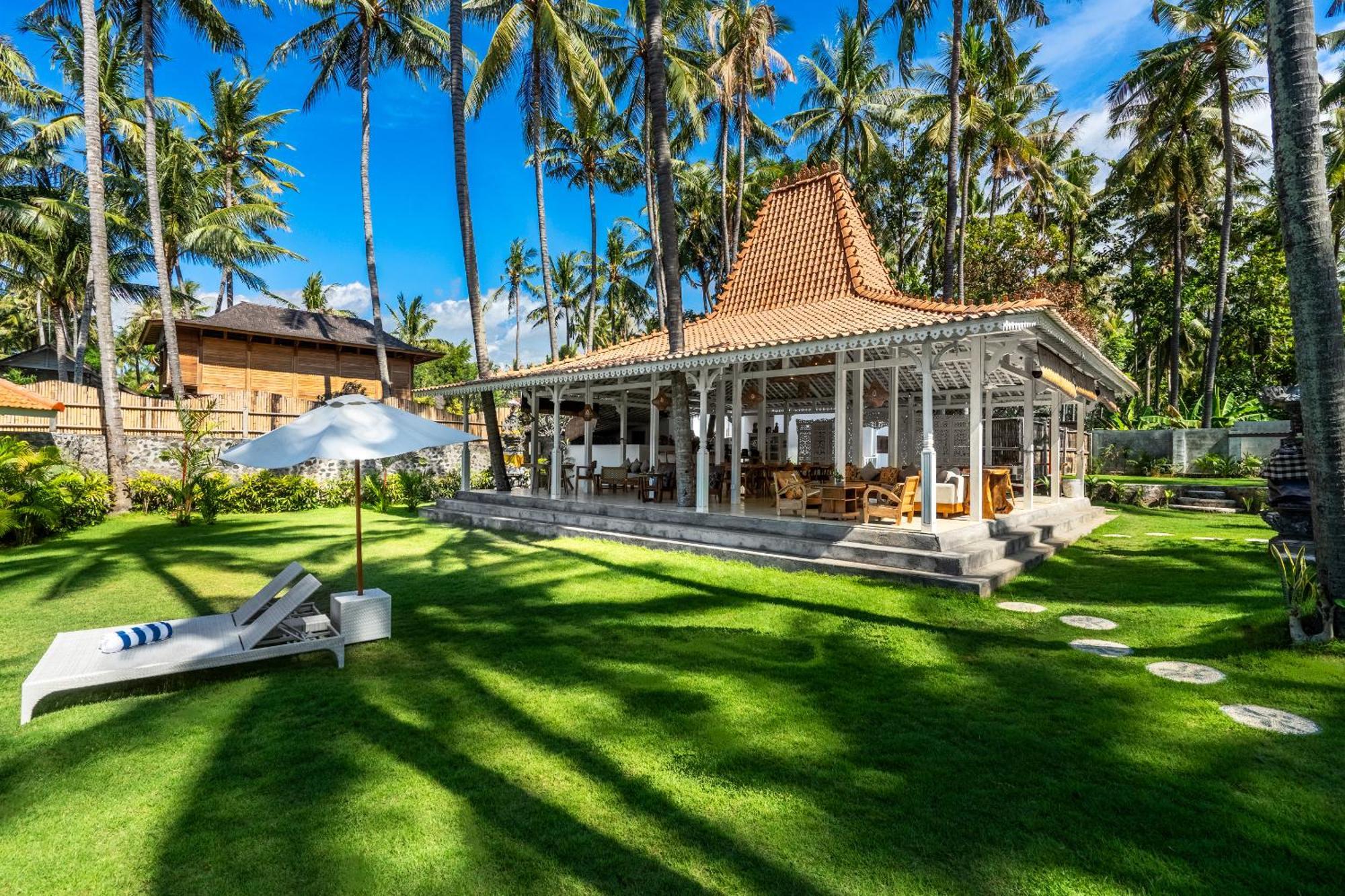 Senang Resort Tianyar Esterno foto