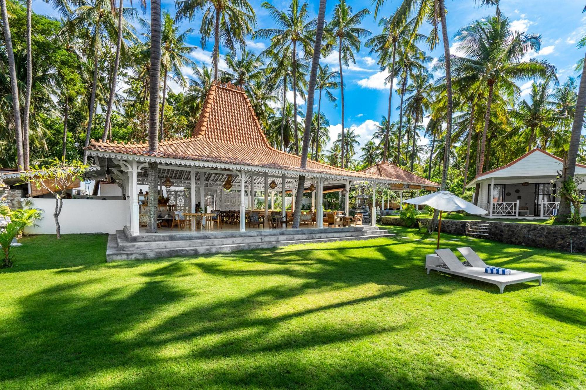 Senang Resort Tianyar Esterno foto