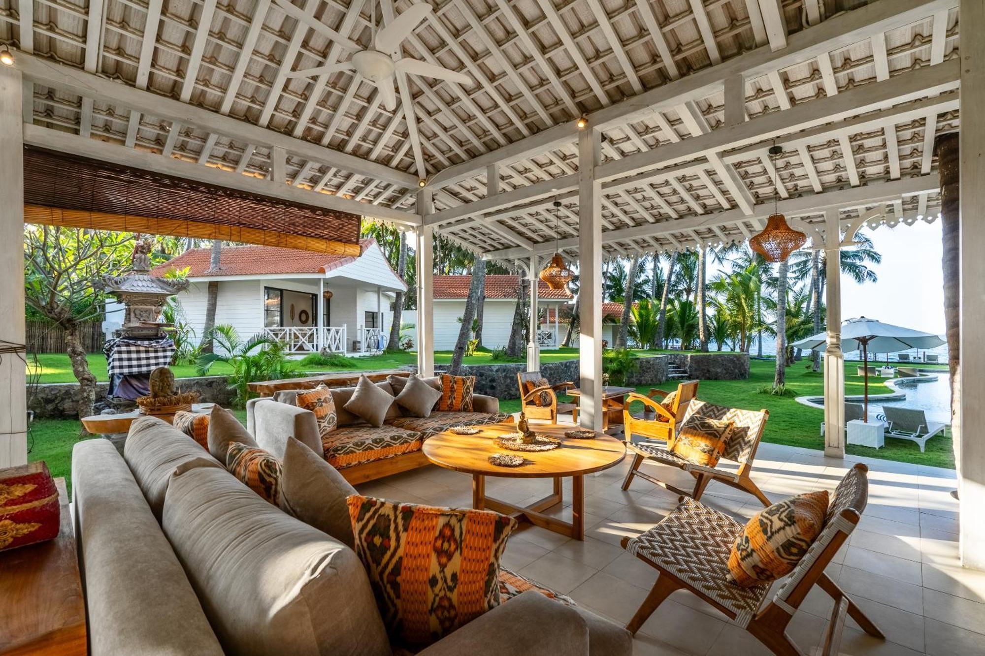 Senang Resort Tianyar Esterno foto